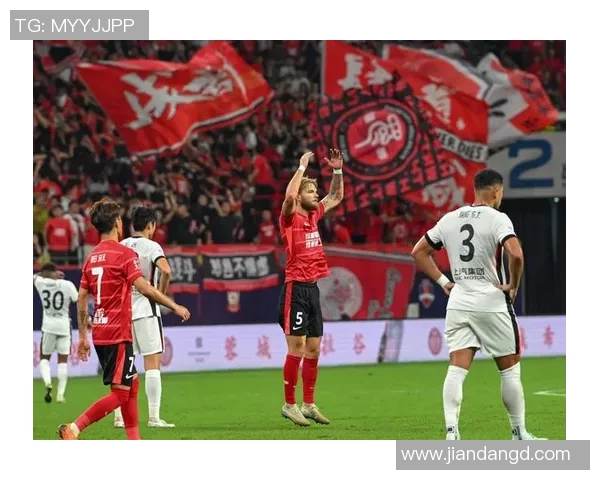 成都足球队灵活战术解析与未来发展展望